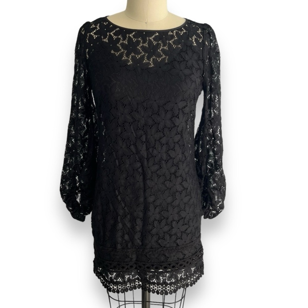 Laundry by Shelli Segal Long Sleeve Lace Dress